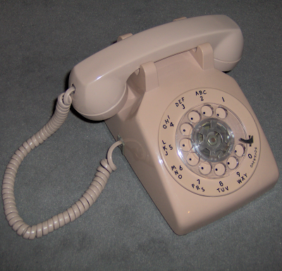From Rotary Dials to Folding Screens: How the Phone Evolved Over the Decades Photo