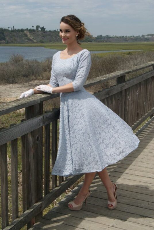 1950s Evening Dresses & Ball Gowns Photo