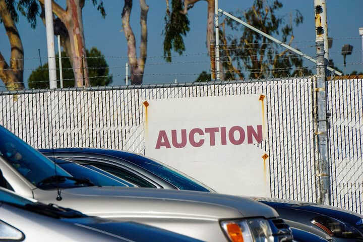 How Online Auctions Give Classic Car Buyers More Choice Photo