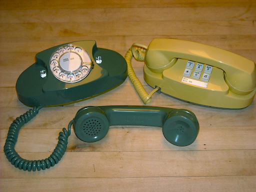 From Rotary Dials to Folding Screens: How the Phone Evolved Over the Decades Photo
