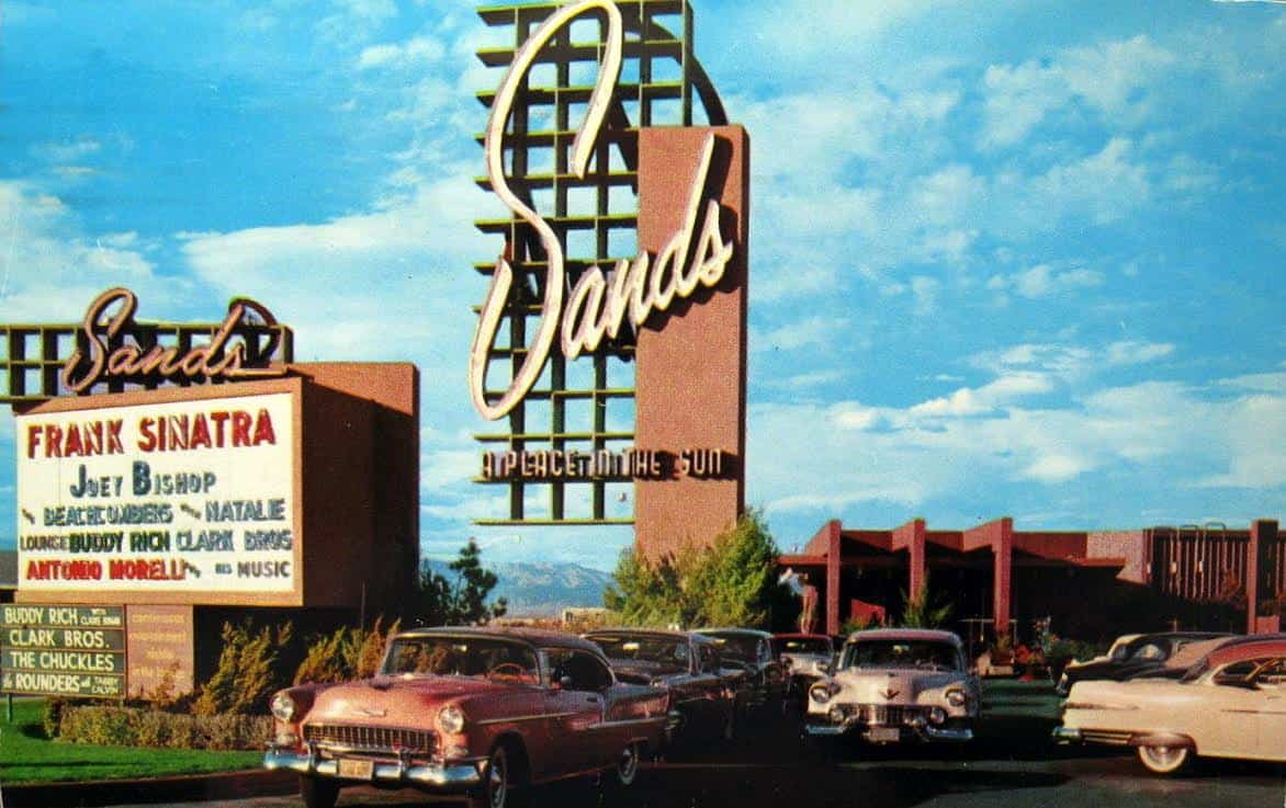 The Hotel & Casino Where Legends Like Elvis, Sinatra, Monroe, and Even  Mobsters Loved! - Fifities Web