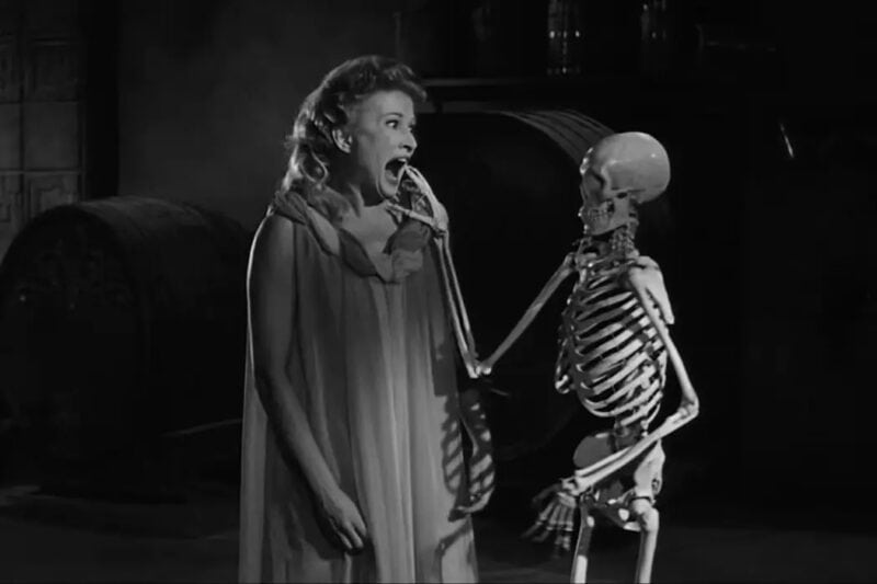 30+ Best Bone-Chilling Horror Movies From 1950s Photo