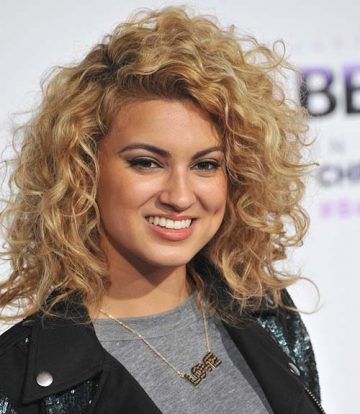 Get the Best 80s-Inspired Hairstyles for Long Hair Today Photo